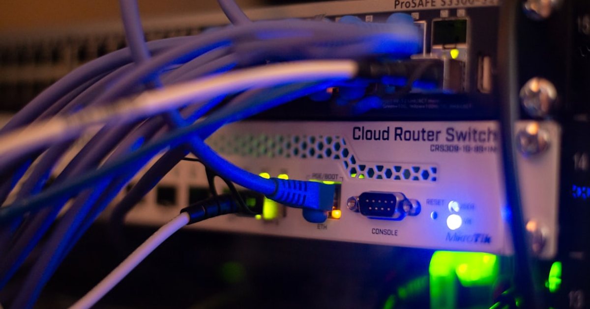 Monitoramento proativo com Zabbix: prevenindo paradas inesperadas