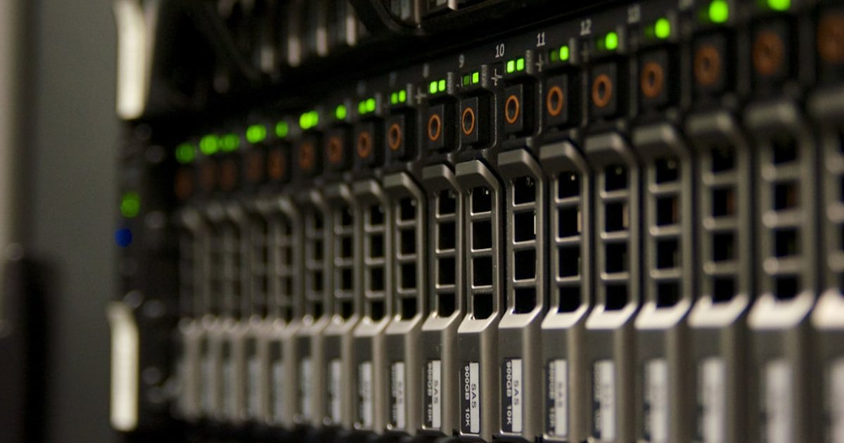 Virtualização com Proxmox: reduzindo custos com licenciamento VMware